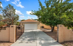 10600 Calle De Elena, Corrales, NM 87048