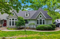 24 Bittersweet Way, Stonington, CT 06378