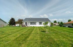 412 Sunset Drive, Colfax, IL 61728