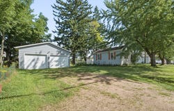 406 E Birch Street, Abbotsford, WI 54405