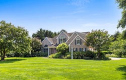 39 Aberdeen Lane, Southampton, NY 11968