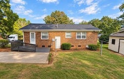 3980 Burnham Circle, Winston-Salem, NC 27105