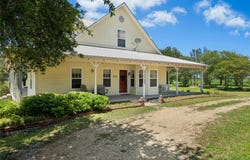 1610 County Road 463, Elgin, TX 78621