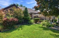 6786 Jasmine Dr, Troy, MI 48098