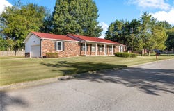 204 Lark Lane, Harrison, AR 72601
