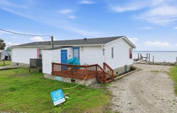 1072 Salter Path Road, Salter Path, NC 28512