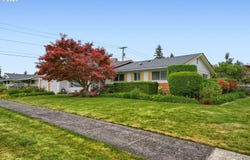 2565 DOVER Dr, Eugene, OR 97404