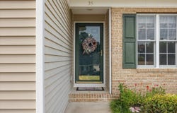 35 HICKORY NUT LN, STAUNTON, VA 24401