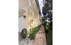 7644 Foxcroft Lane, Davie, FL 33328