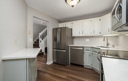 512 Ridgefield Cir, Clinton, MA 01510