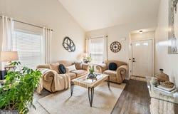 435 LONGFELLOW Drive, WILLIAMSTOWN, NJ 08094