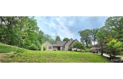 103 Estate Drive, Chester, IL 62233