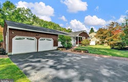 33 GALSTON Drive, PRINCETON JUNCTION, NJ 08550