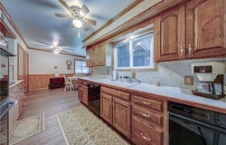 5916 W 78TH Street, Prairie Village, KS 66208