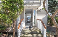 8 Deepwater Way, Bronx, NY 10464