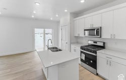 929 N 960 W, Tremonton, UT 84337