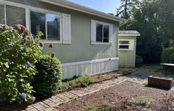 179 OUTER Dr, Florence, OR 97439