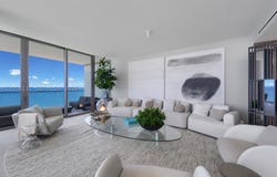 2000 S Ocean Dr, Hallandale Beach, FL 33009