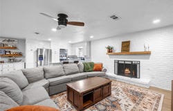 213 Wilshire Drive, Euless, TX 76040