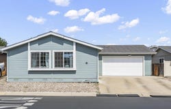 15935 Spring Oaks Rd, El Cajon, CA 92021