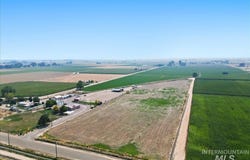 NW 3rd Ave, Fruitland, ID 83619