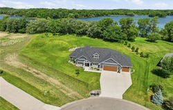 620 Loretta Circle, Spicer, MN 56288