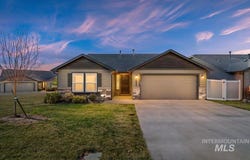 3805 S Windy Ridge Dr, Nampa, ID 83686
