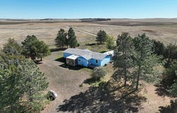 6463 240th Lane, Gordon, NE 69343