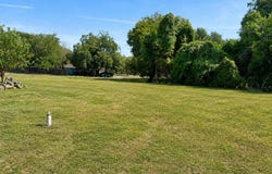 105 Navasota, Seguin, TX 78155