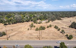4323 Churn Crk Rd, Redding, CA 96002