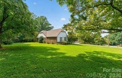 2923 Dogwood Drive, Claremont, NC 28610