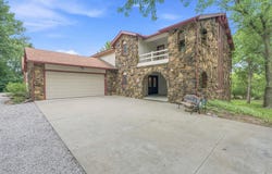 3 W Timothy Dr, Goddard, KS 67052