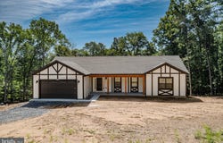150 E FOUR SEASONS Drive, GORE, VA 22637