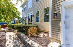 416 Ptarmigan Place, Lindenhurst, IL 60046