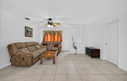6868 E CENTER Street, Okeechobee, FL 34974