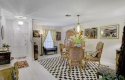 8026 Leigh Rd, Hitchcock, TX 77563
