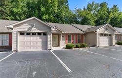 402 Pinefield Place, Thomasville, NC 27360