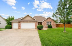 106 Southview Drive, Branson, MO 65616