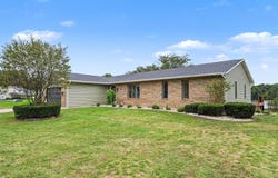 52105 Arrowhead Circle, Granger, IN 46530-7116