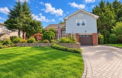 68 Elaine Ter, Yonkers, NY 10701
