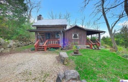 2945 N Greenbrier Rd, Madison, IN 47250
