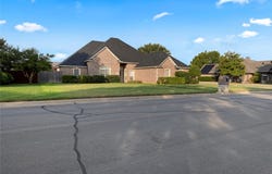 706 Meadowview, Cleburne, TX 76033