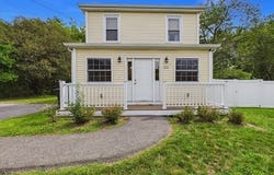 275 Holmes St., Halifax, MA 02338
