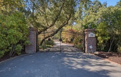 306 Walsh RD, ATHERTON, CA 94027