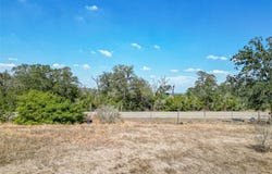 21894 E Interstate 10 Rd, Luling, TX 78648