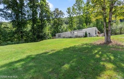 85 Wounded Knee Lane, Hayesville, NC 28904