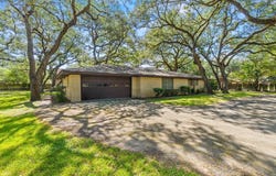 113 Krupka St, Columbus, TX 78934