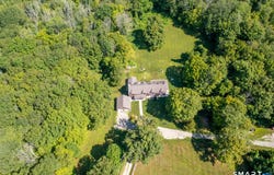 233 Fire Tower Road, Pomfret, CT 06259