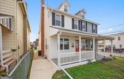19 W 9TH Street, MARCUS HOOK, PA 19061