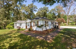 35 HILLCREST ROAD, HEFLIN, AL 36264